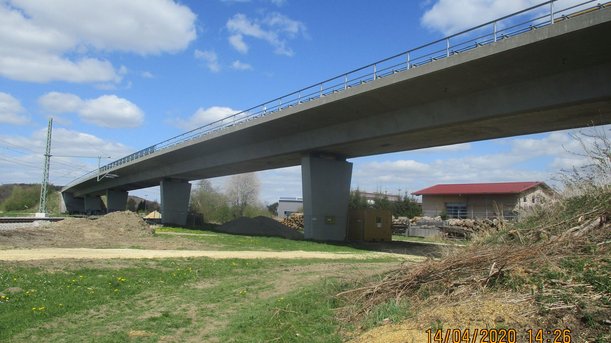 B 30, Brücke über die Bahn bei Hochdorf