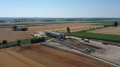 Juli 2022: Bauwerk 5: Brücke über die Bahnstrecke Ulm-Friedrichshafen