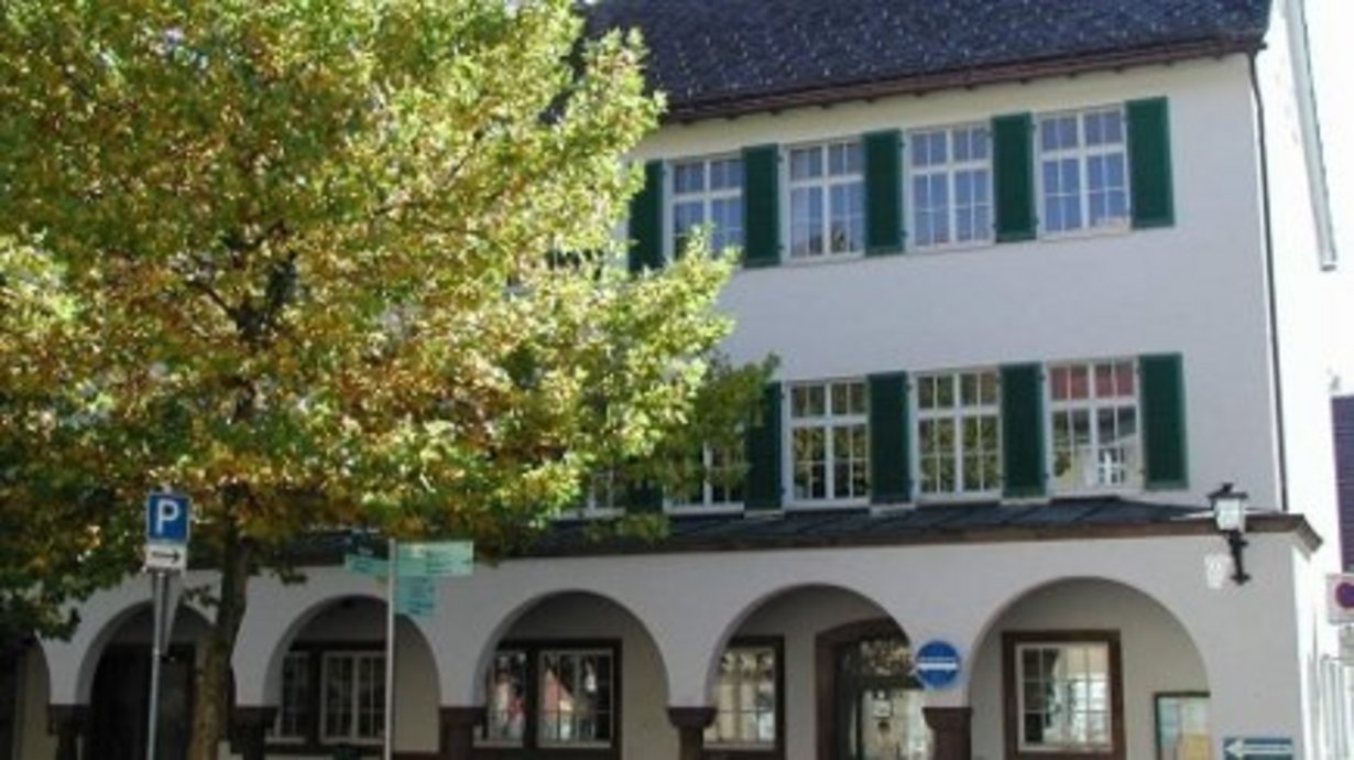 Stadtbücherei Isny im Allgäu im Hallgebäude