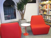 Lesebereich in der Stadtbücherei Pfullendorf