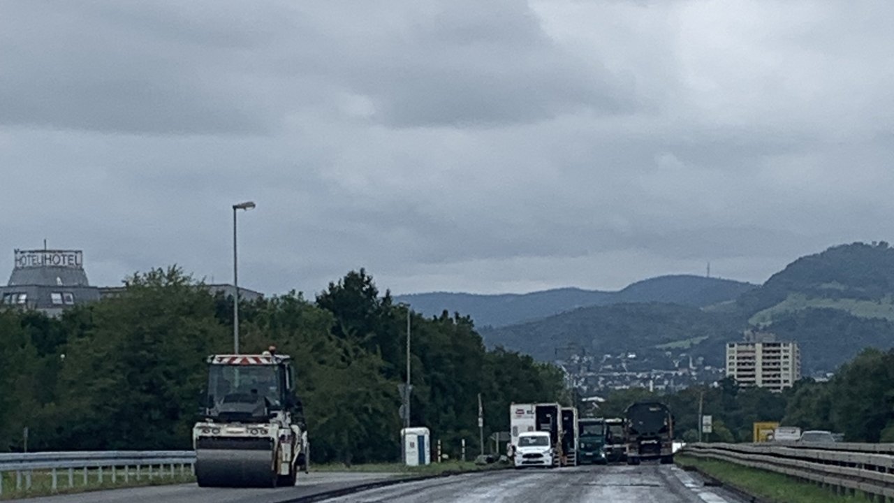 B 28 zwischen den Anschlussstellen Kusterdingen-Jettenburg und Reutlingen-Betzingen