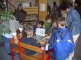 Gemeindebücherei Staig Gemeindebücherei Staig: Kinder am Spieltisch