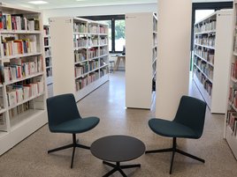 Stadtbibliothek Laupheim - Sachbuchbereich 1. OG