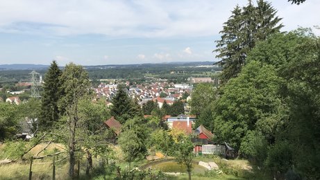 Blick vom Höhenzug Molldiete in Richtung Westen, Knoten B 30 - B 33 im Hintergrund