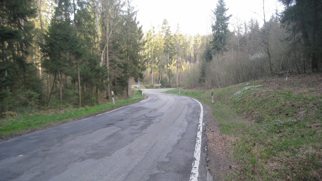 Blick auf die L 391 zwischen Grosselfingen und Rangendingen