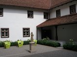 Stadtbücherei Riedlingen im Kapuzinerkloster Ausseneingang der Stadtbücherei Riedlingen im Kapuzinerkloster