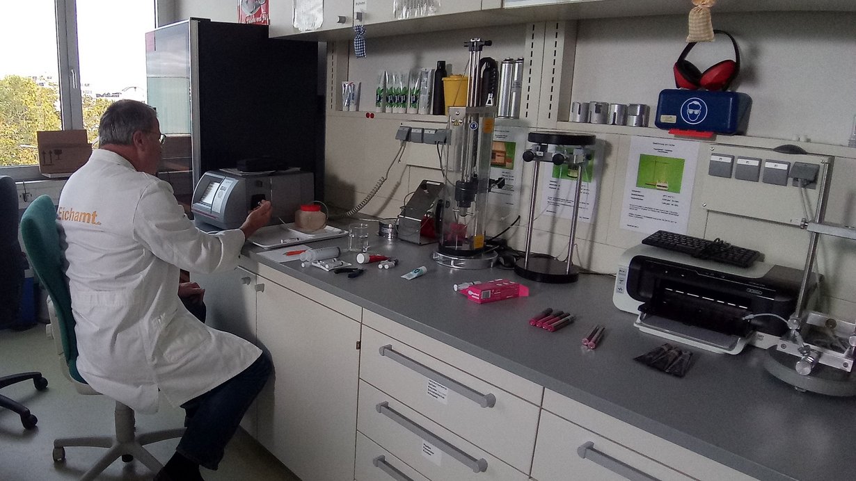 Kontrolle der Füllmengen