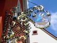 Öffentliche Bücherei Trochtelfingen - Wegweiser Wegweiser am Gebäude der Öffentlichen Bücherei Trochtelfingen