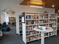 Stadtbibliothek Reutlingen, Zweigstelle Sondelfingen - innen Erwachsenenbereich in der Stadtbibliothek Reutlingen -Zweigstelle Sondelfingen im alten Rathaus