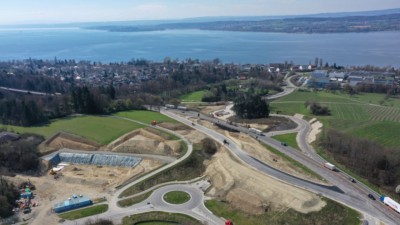 Das Bild zeigt ein Luftaufnahme von der Baustelle Anschluss der Rengoldshauser Straße bei Überlingen-Altbirnau