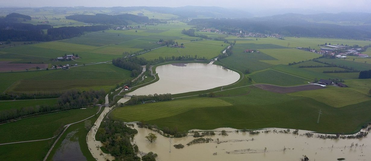 Luftbild Hochwasserrückhaltebecken Urlau