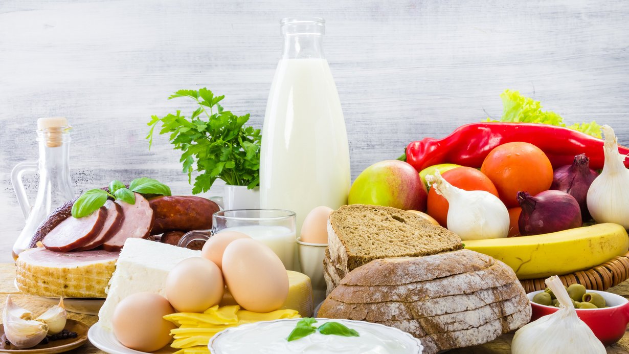 Obst, Gemüse, Eier, Milch
