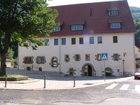 Gebäude der Stadtbücherei Bad Urach in der Schloßmühle 