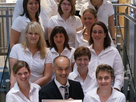 „Bibliothek des Jahres 2009“ - Gruppenfoto des Büchereiteams der Stadtbücherei Biberach