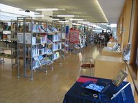 Blick in die Stadtbibliothek Reutlingen, Zweigstelle Rommelsbach