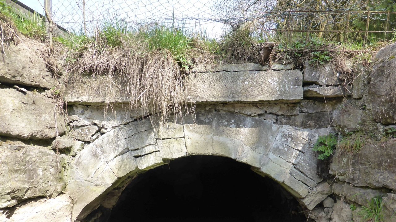 Blick auf die Brücke über den Mühlkanal bei Haigerloch
