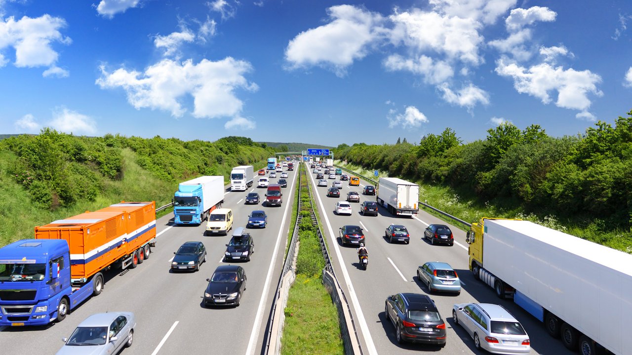 Stau bzw. Verkehrsaufkommen auf der Autobahn