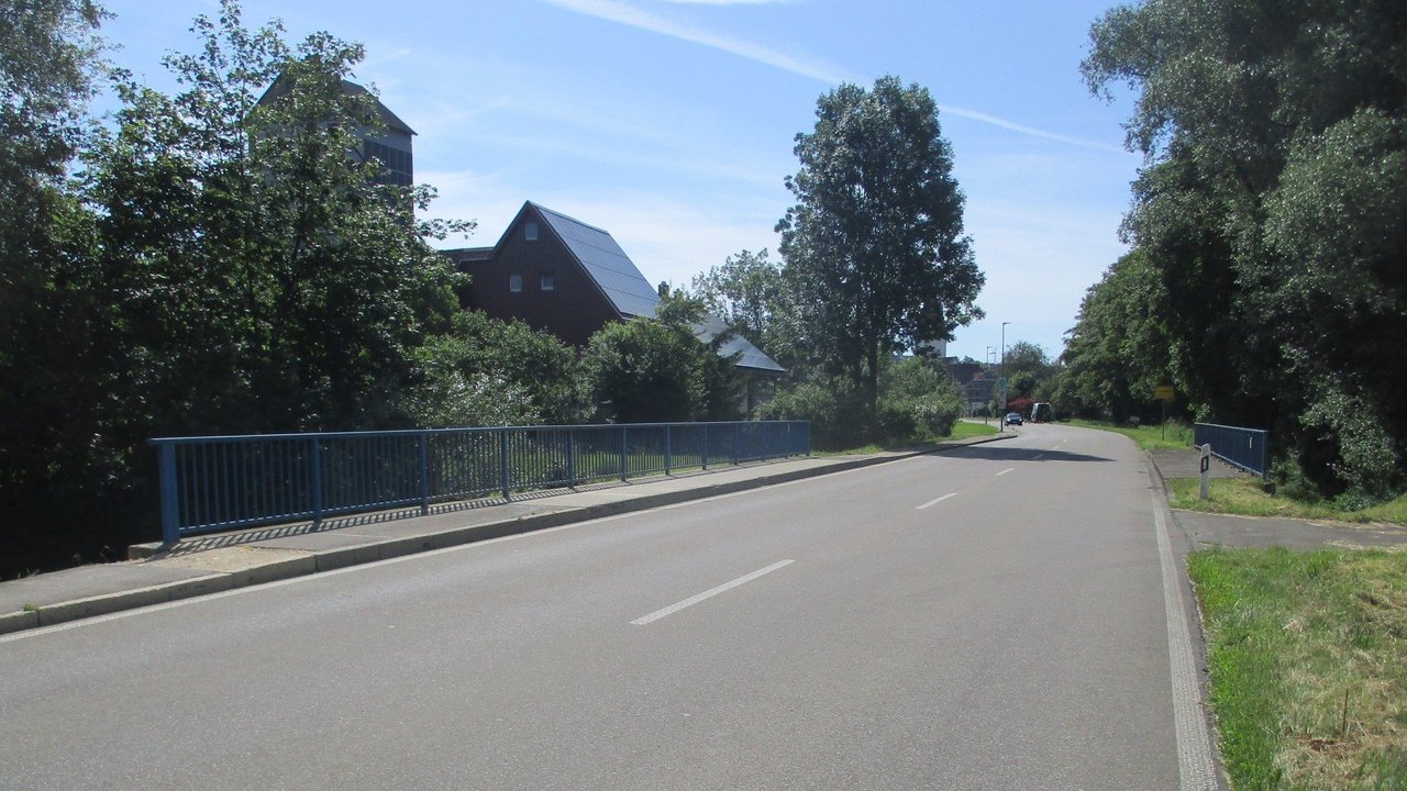 Brücke über die Lone in Lonsee im Zuge der L 1170
