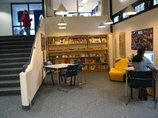 Mediothek Pliezhausen im Otwin Brucker Schulzentrum - Eingangsbereich