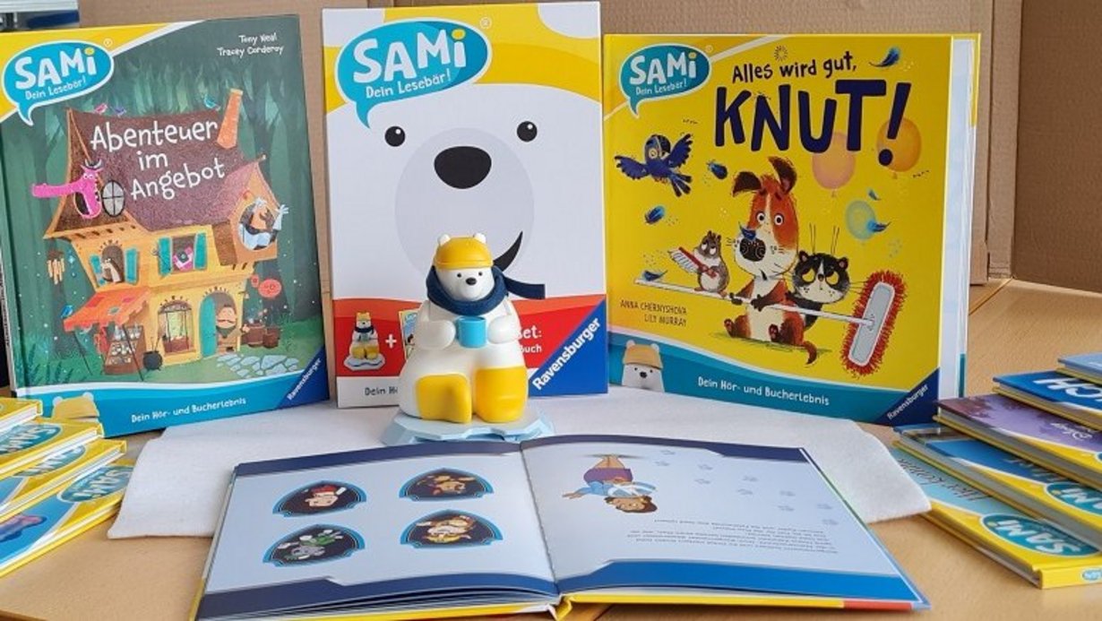 SAMi® Lesebär mit Büchern