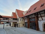 Gemeindebücherei OchsoTHEK Walddorfhäslach - außen Gemeindebücherei OchsoTHEK Walddorfhäslach - von außen - vom Rathaus kommend