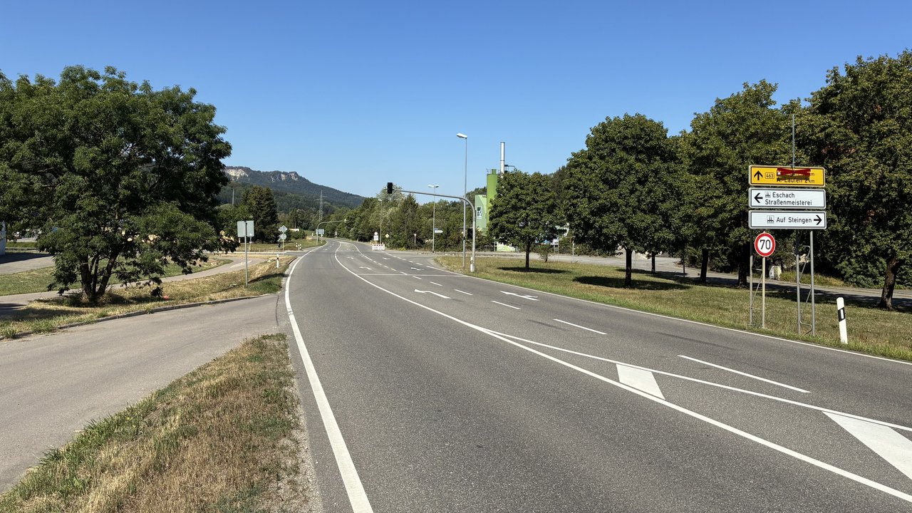 Das Foto zeigt die B 463 zwischen Lautlingen und Laufen