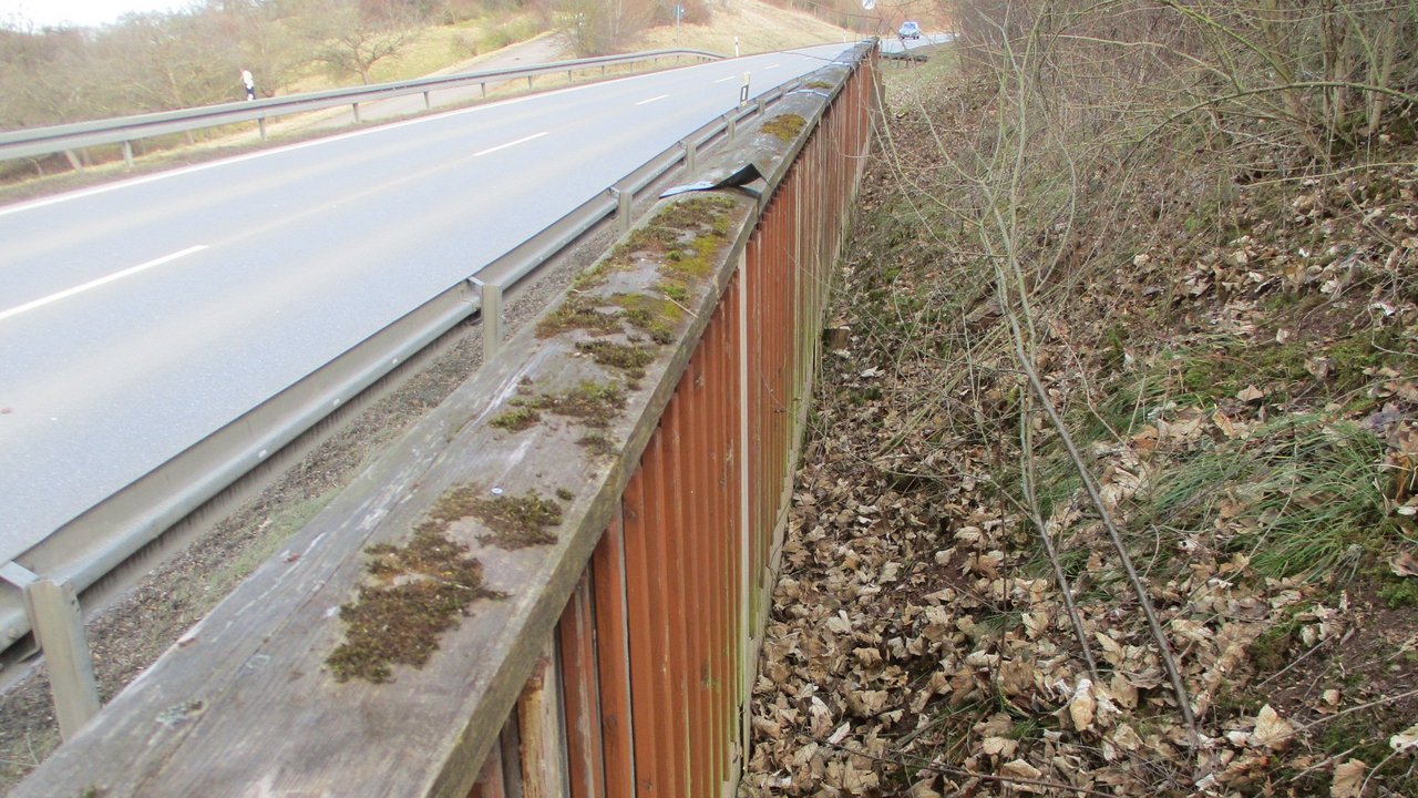 Instandsetzung der Lärmschutzwand bei Hechingen-Stein