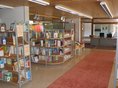 Gemeindebücherei Ertingen Gemeindebücherei Ertingen - Innenbereich mit Regalen und Verbuchungstheke