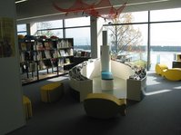 Medienhaus am See Friedrichshafen - Kinderbereich mit Leseboot